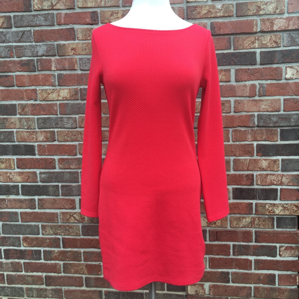 Divided by H & M red textured long sleeve poly - Picture 1 of 7
